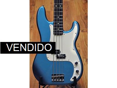 Fender Standard Precision Bass Lake Placid Blue